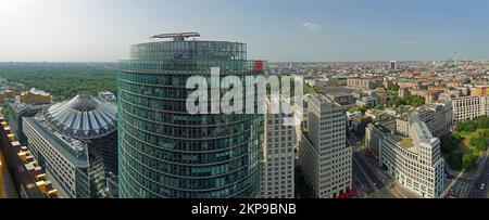 Panorama dalla Torre Kollhoff su Berlino, sede centrale della Deutsche Bahn DB, Potsdamer Platz, Berlino, Germania, Europa Foto Stock