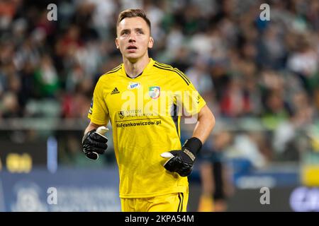 Varsavia, Polonia. 16th Set, 2022. Pawel Lenarcik di Miedz visto durante il PKO polacco Ekstraklasa League match tra Legia Warszawa e Miedz Legnica al Maresciallo Jozef Pilsudski Legia Warsaw Municipal Stadium.Final Score; Legia Warszawa 3:2 Miedz Legnica. (Foto di Mikolaj Barbanell/SOPA Images/Sipa USA) Credit: Sipa USA/Alamy Live News Foto Stock