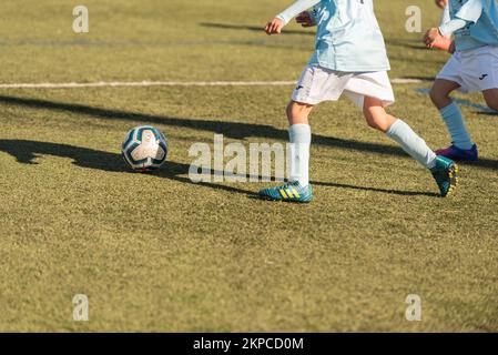 divisa del treno della lega di calcio galiziana per bambini Foto Stock