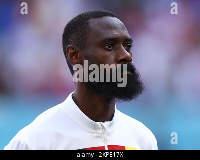 Al Wukair, Qatar. 28th Nov 2022. Nicolas Nkoulou del Camerun durante la partita di Coppa del mondo FIFA 2022 allo stadio al Janoub, al Wukair. Il credito per le immagini dovrebbe essere: David Klein/Sportimage Credit: Sportimage/Alamy Live News Foto Stock