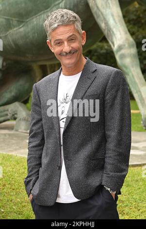 Roma, Italia. 28th Nov 2022. Rosario Fiorello partecipa alla fotocall del programma Rai tv 'viva Rai2' presso il centro Rai di Viale Mazzini. Credit: SOPA Images Limited/Alamy Live News Foto Stock