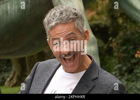 Roma, Italia. 28th Nov 2022. Rosario Fiorello partecipa alla fotocall del programma Rai tv 'viva Rai2' presso il centro Rai di Viale Mazzini. Credit: SOPA Images Limited/Alamy Live News Foto Stock