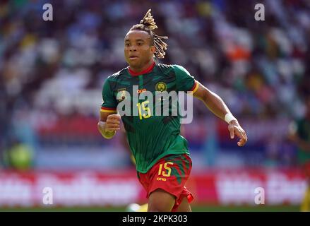 Pierre Kunde del Camerun durante la partita di Coppa del mondo FIFA Group G allo stadio al Janoub di al Wakrah, Qatar. Data immagine: Lunedì 28 novembre 2022. Foto Stock