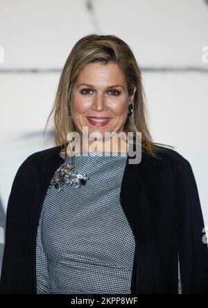 Amsterdam, Niederlande. 28th Nov 2022. Regina Maxima dei Paesi Bassi al Museo STRAAT di Amsterdam, il 28 novembre 2022, per la consegna del Prins Bernhard Cultuurfonds Prijs 2022 alla Fondazione Anne Frank, un premio culturale di 100.000 euro Credit: Albert Nieboer/Netherlands OUT/Point de Vue OUT/dpa/Alamy Live News Foto Stock