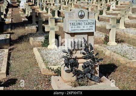 Tombe di guerra nel cimitero di Asmara Foto Stock