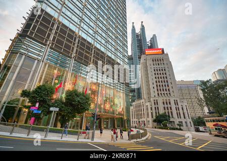 HONG KONG - CIRCA DICEMBRE, 2019: Vista a livello stradale di Hong Kong Foto Stock