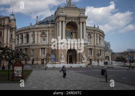 Un Odesa barricato è raffigurato il 5 aprile 2022, Ucraina meridionale. Foto Stock