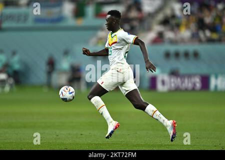 Doha, Catar. 29th Nov 2022. M. Loum del Senegal durante la partita tra Ecuador e Senegal, valida per la fase di gruppo della Coppa del mondo, che si tiene allo Stadio Internazionale Khalifa di Doha, in Qatar. Credit: Richard Callis/FotoArena/Alamy Live News Foto Stock