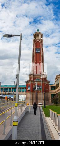 Trafford Palazzo torre presso il centro commerciale Trafford Centre a Manchester, Inghilterra Foto Stock