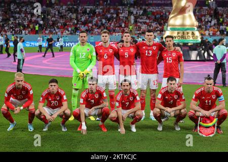 AR Rayyan, Qatar. 29th Nov 2022. Foto della squadra del Galles durante la partita di Coppa del mondo FIFA Qatar 2022 Gruppo B tra Galles e Inghilterra allo stadio Ahmad Bin Ali di Ar-Rayyan, Qatar, il 29 novembre 2022. Foto di Peter Dovgan. Solo per uso editoriale, licenza richiesta per uso commerciale. Non è utilizzabile nelle scommesse, nei giochi o nelle pubblicazioni di un singolo club/campionato/giocatore. Credit: UK Sports Pics Ltd/Alamy Live News Foto Stock