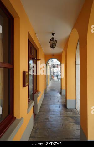 GINEVRA - SET 11: Ginevra centro il 11 settembre 2014 a Ginevra, Svizzera. Ginevra è la seconda città più popolosa della Svizzera ed è la più popolosa Foto Stock