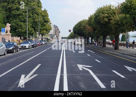 GINEVRA - SET 11: Ginevra centro il 11 settembre 2014 a Ginevra, Svizzera. Ginevra è la seconda città più popolosa della Svizzera ed è la più popolosa Foto Stock