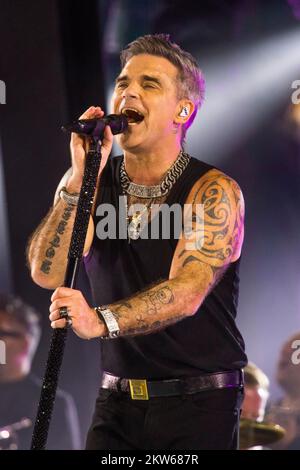 Robbie Williams Concert, Exhibition Centre, Monaco di Baviera, Germania, 27.08.2022, Europa Foto Stock