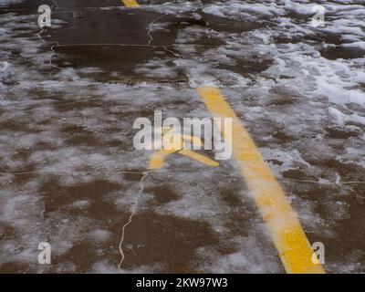 Figura pedonale Passeggiate in inverno Foto Stock