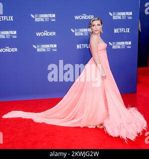 Florence Pugh ha fotografato durante il primo Gala European Premiere LA MERAVIGLIA come parte del London Film Festival, tenutosi presso il Royal Festival Hall di Londra venerdì 7 ottobre 2022 . Foto di Julie Edwards. Foto Stock