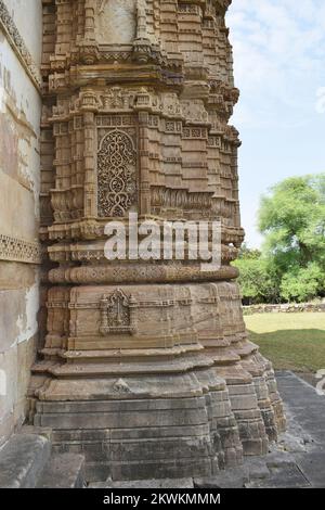 Kevda Masjid, costruito in pietra e dettagli delle sculture di architettura, un monumento islamico è stato costruito dal Sultano Mahmud Begada 15th - 16th ° secolo. UN UNESCO Foto Stock