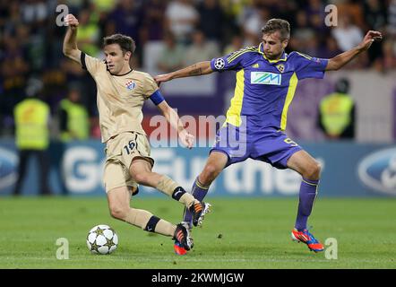 28.08.2012., stadio Ljudski vrt, Maribor, Slovenia - UEFA Champions League, play-off, seconda tappa, NK Maribor - GNK Dinamo. Milano Badelj, Zeljko Filipovic. Foto: Igor Kralj/PIXSELL Foto Stock