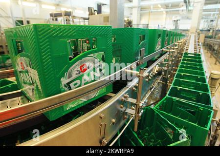 Vista generale degli impianti di produzione della società di bevande Carlsberg a Koprivnica, Croazia. Foto Stock