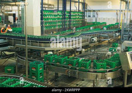 Vista generale degli impianti di produzione della società di bevande Carlsberg a Koprivnica, Croazia. Foto Stock