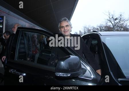 29.11.2014., Croazia, Zagabria - il famoso tenore italiano Andrea Bocelli è arrivato con la moglie Veronica a Zagabria dove stasera terrà un concerto. Foto: Luka Stanzl/PIXSELL Foto Stock