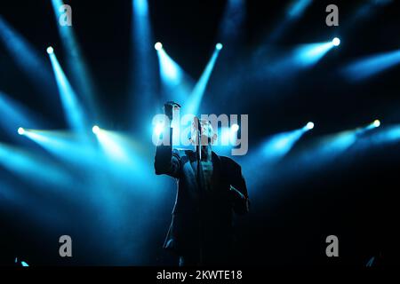 Un'esibizioni senza fedeltà sul palco al 2015 Exit Festival presso la Fortezza di Petrovaradin, nella città di Novi Sad, Serbia. Foto Stock