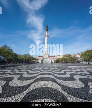Piazza Rossio e monumento a Dom Pedro IV - Lisbona, Portogallo Foto Stock
