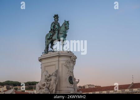 Statua del re Dom Jose i in Piazza Praca do Comercio - Lisbona, Portogallo Foto Stock