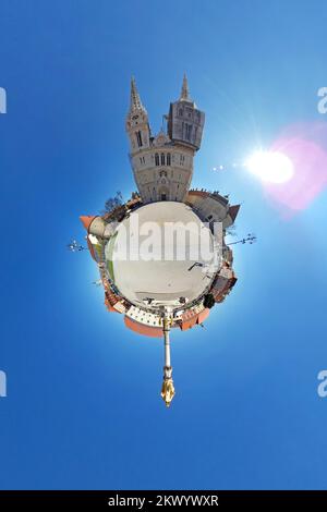 27.03.2017., Zagabria, Croazia - panorama a 360 gradi della Cattedrale di Zagabria. Foto: Borna Filic/PIXSELL Foto Stock