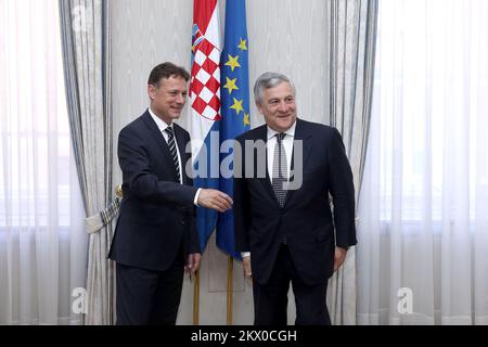 19.05.2017., Zagabria, Croazia - il presidente del Parlamento croato Gordan Jandrokovic ha ricevuto oggi il presidente del Parlamento europeo Antonio Tajani. Foto: Patrik Macek/PIXSELL Foto Stock