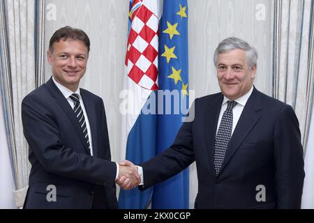 19.05.2017., Zagabria, Croazia - il presidente del Parlamento croato Gordan Jandrokovic ha ricevuto oggi il presidente del Parlamento europeo Antonio Tajani. Foto: Patrik Macek/PIXSELL Foto Stock