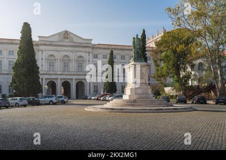 Palazzo di Ajuda e statua del re Dom Carlos i - Lisbona, Portogallo Foto Stock