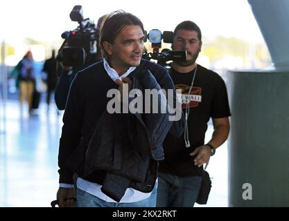 07.10.2017., Croazia, Zagabria - nuovo allenatore della nazionale croata di calcio Zlatko Dalic in partenza per Kiev, per l'ultima partita di qualificazione per la Coppa del mondo. Foto: Jurica Galoic/PIXSELL Foto Stock