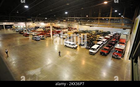 Hurricane Ike, Houston, TX, 12 settembre 2008 operazioni di allestimento presso il Reliance Center per operazioni di salvataggio in preparazione dell'uragano Ike. Houston, TX, USA, 12 settembre 2008 -- Operazioni di allestimento presso il Reliance Center per operazioni di salvataggio in preparazione dell'uragano Ike. Fotografie relative a disastri e programmi di gestione delle emergenze, attività e funzionari Foto Stock