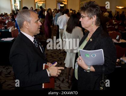 Alluvione grave tempesta - San Juan, Porto Rico, 15 gennaio 2009 il Dipartimento della sicurezza interna ha tenuto il workshop 'Partnerships in Emergency Preparedness: Un Workshop di preparazione basato sulla fede e sulle iniziative comunitarie dove rappresentanti federali, del Commonwealth, del settore privato, della comunità e del gruppo basato sulla fede hanno ricevuto una formazione di preparazione alle emergenze che doveva fornire loro le risorse, le conoscenze e le competenze necessarie per rispondere e recuperare da tutte le minacce, i pericoli e gli incidenti avversi. Ashley Andujar/FEMA. Porto Rico gravi tempeste e inondazioni. Photogra Foto Stock
