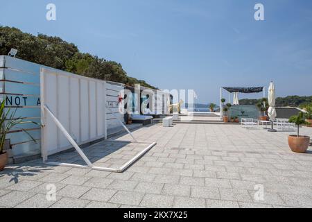 08.08.2018., Dubrovnik, Croazia - spiagge popolari a Dubrovnik. Copacabana su Babin Kuk Foto: Grgo Jelavic/PIXSELL Foto Stock