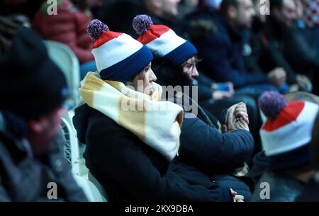 23.11.2018., Lillie, Francia - finale della Coppa Davis tra la Francia e la Croazia allo stadio Pierre-Mauroy di Lille, Francia, Jo-Wilfred Tsonga vs Marin Cilic. Foto dei fan: Sanjin Strukic/PIXSELL Foto Stock