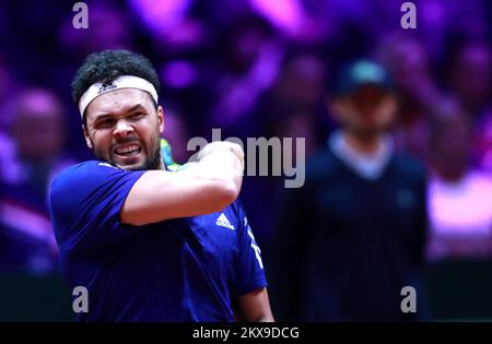 23.11.2018., Lillie, Francia - finale della Coppa Davis tra la Francia e la Croazia allo stadio Pierre-Mauroy di Lille, Francia, Jo-Wilfred Tsonga vs Marin Cilic. Jo-Wilfred Tonga Foto: Sanjin Strukic/PIXSELL Foto Stock