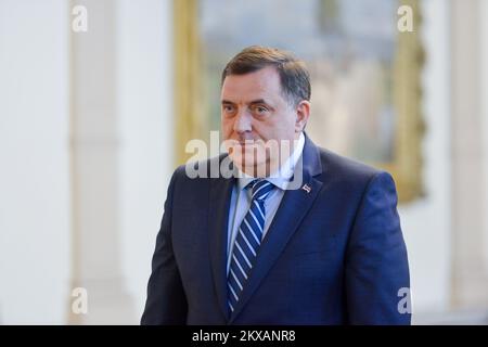 19.02.2019., Sarajevo, Bosnia-Erzegovina - Bosnia-Erzegovina il presidente della presidenza Milorad Dodik ha incontrato nella sede della presidenza il nuovo ambasciatore degli Stati Uniti in Bosnia-Erzegovina Eric George Nelson. Foto: Kemal Softic/HaloPix/PIXSELL Foto Stock