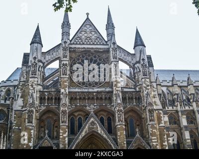 Facciata anteriore dell'Abbazia di Westminster Londra Regno Unito. Foto Stock