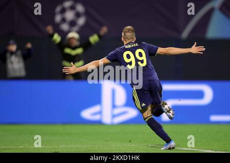 ZAGABRIA, CROAZIA - 18 SETTEMBRE: Mislav Orsic di GNK Dinamo Zagreb festeggia il gol durante la partita della UEFA Champions League C tra GNK Dinamo e Atalanta B.C. allo Stadio Maksimir il 18 settembre 2019 a Zagabria, Croazia. Foto: Goran Stanzl/PIXSELL Foto Stock