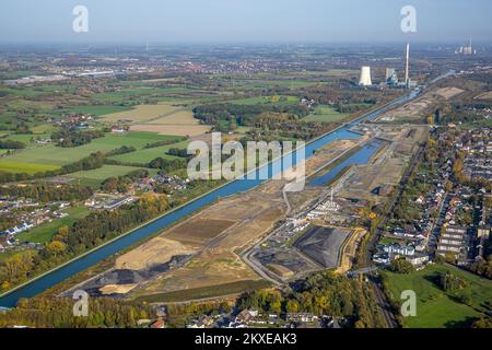 Veduta aerea, Wasserstadt Aden, zona di costruzione per il quartiere urbano pianificato sul sito dell'ex-collisione Haus Aden, canale Datteln-Hamm, nella ba Foto Stock