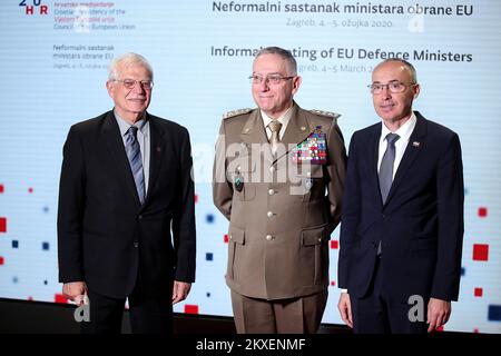 04.03.2020., Biblioteca nazionale e universitaria, Zagabria, Croazia - riunione informale dei ministri della Difesa dell'UE. Alto rappresentante dell'UE per gli affari esteri e la politica di sicurezza e vicepresidente della Commissione europea Josep Borrell Fontelles e vice primo ministro, presidente del Comitato militare dell'Unione europea (EUMC), generale Claudio Graziano e ministro della Difesa della Repubblica di Croazia Damir Krsticevic. Foto: Goran Stanzl/PIXSELL/EU2020HR Foto Stock