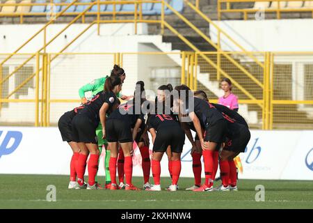 ZAGABRIA, CROAZIA - 18 SETTEMBRE: Giocatori croati prima dell'inizio della partita di qualificazione europea delle donne UEFA tra Croazia e Svizzera il 18 settembre 2020 a Zagabria, Croazia. Foto: Marko Prpic/PIXSELL Foto Stock