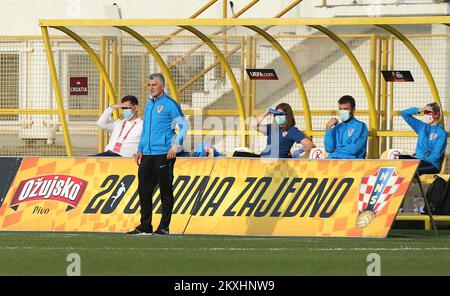 ZAGABRIA, CROAZIA - 18 SETTEMBRE: Allenatore croato Prskalo di calcio femminile prima della partita di qualificazione europea delle donne tra Croazia e Svizzera il 18 settembre 2020 a Zagabria, Croazia. Foto: Marko Prpic/PIXSELL Foto Stock
