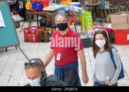 Preparativi per la ripresa di un film Olso, a Dubrovnik, Croazia, il 16 ottobre 2020. Il film è prodotto da HBO. Il regista e produttore del film è Bartlett Sher, un famoso regista teatrale di Broadway. Foto: Grgo Jelavic/PIXSELL Foto Stock