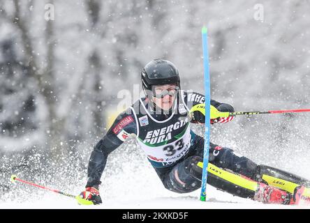 ZAGABRIA, CROAZIA - 06 GENNAIO: Istok Rodes di Croazia durante la Audi FIS Alpine Ski World Cup Men' Slalom il 6 gennaio 2021 a Zagabria, Croazia. Foto: Luka Stanzl/PIXSELL Foto Stock