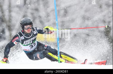 ZAGABRIA, CROAZIA - 06 GENNAIO: Istok Rodes di Croazia durante la Audi FIS Alpine Ski World Cup Men' Slalom il 6 gennaio 2021 a Zagabria, Croazia. Foto: Luka Stanzl/PIXSELL Foto Stock