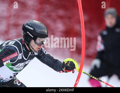 ZAGABRIA, CROAZIA - 06 GENNAIO: Istok Rodes di Croazia durante la seconda corsa di Audi FIS Alpine Ski World Cup Men' Slalom il 6 gennaio 2021 a Zagabria, Croazia. Foto: Luka Stanzl/PIXSELL Foto Stock