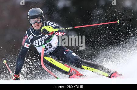 ZAGABRIA, CROAZIA - 06 GENNAIO: Istok Rodes di Croazia durante la seconda corsa di Audi FIS Alpine Ski World Cup Men' Slalom il 6 gennaio 2021 a Zagabria, Croazia. Foto: Luka Stanzl/PIXSELL Foto Stock