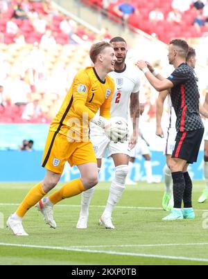 Il portiere d'Inghilterra Jordan Pickford in azione durante la partita di gruppo D del Campionato UEFA euro 2020 tra Inghilterra e Croazia il 13 giugno 2021 a Londra, Regno Unito. Foto: Luka Stanzl/PIXSELL Foto Stock